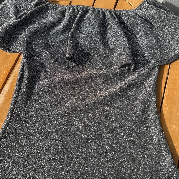 Chocolate U.S.A. Glitter Off-the-shoulder Top - Picture 3 of 4